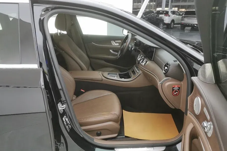 2022 Mercedes-Benz E Class 2.0T 258HP L4 9AT,autocango,china used car exporter,china ev exporter,chinese used car exporter,chinese used ev exporter