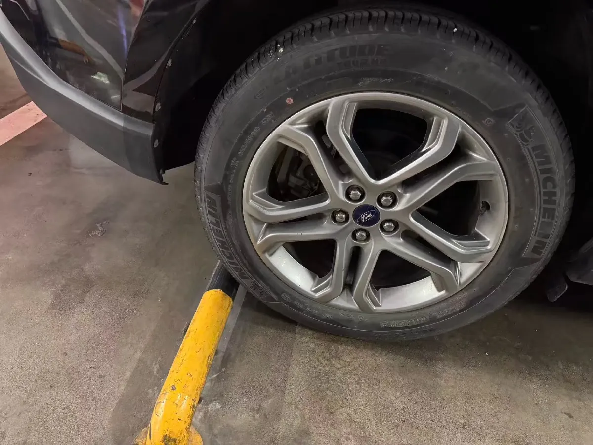 2018 Ford Edge 2.0T 245HP L4 6AT,autocango,china used car exporter,china ev exporter,chinese used car exporter,chinese used ev exporter