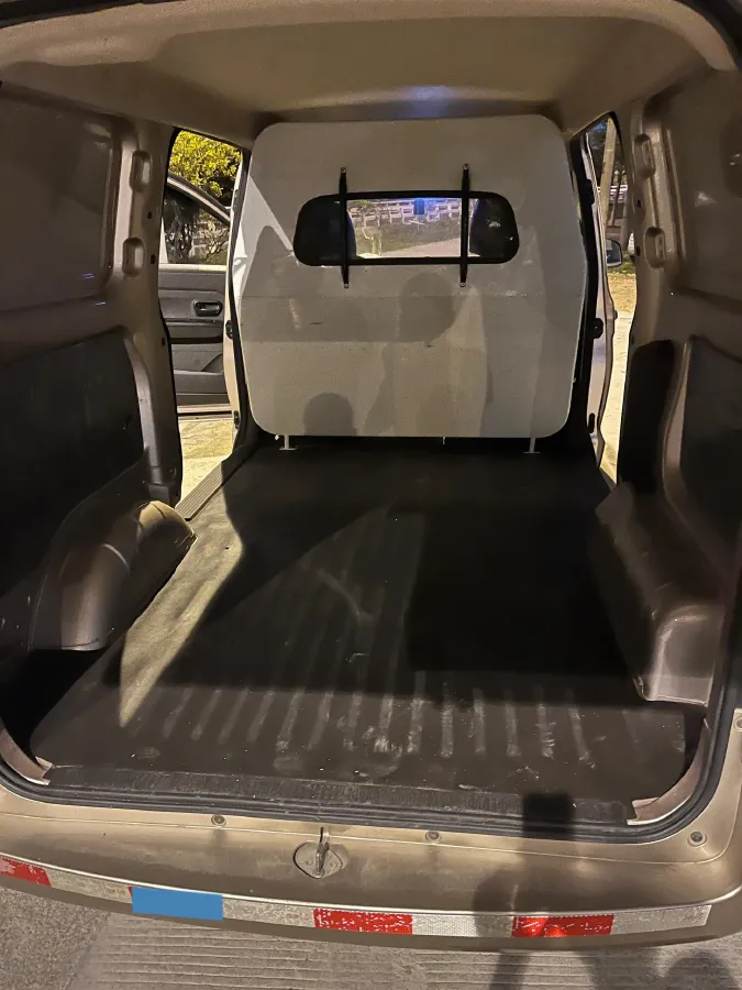 2019 WuLing HongGuang V 1.5L 105HP L4 5MT,autocango,china used car exporter,china ev exporter,chinese used car exporter,chinese used ev exporter