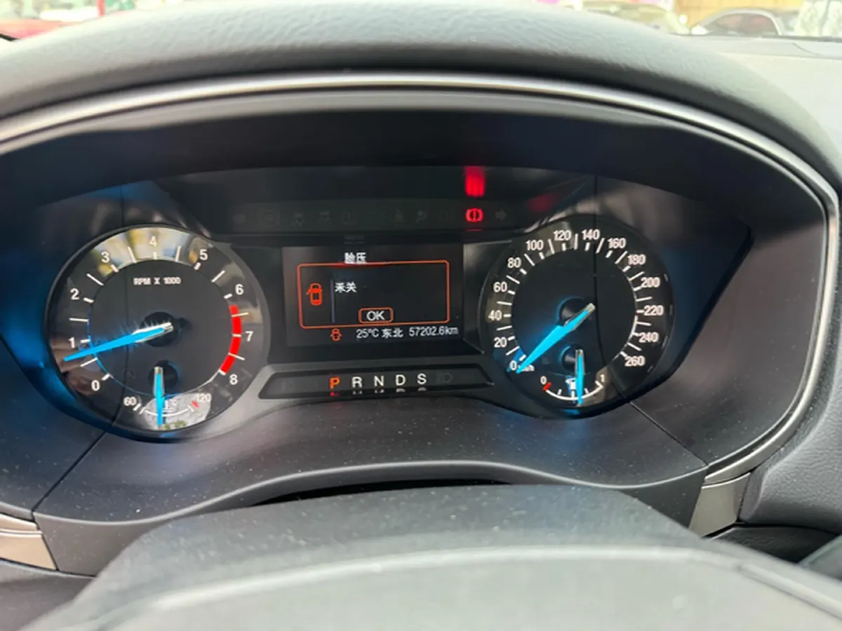 2020 Ford Mondeo 1.5T 182HP L4 6AT,autocango,china used car exporter,china ev exporter,chinese used car exporter,chinese used ev exporter