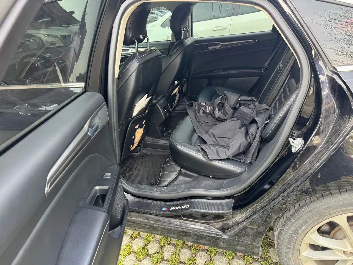 2020 Ford Mondeo 1.5T 182HP L4 6AT,autocango,china used car exporter,china ev exporter,chinese used car exporter,chinese used ev exporter