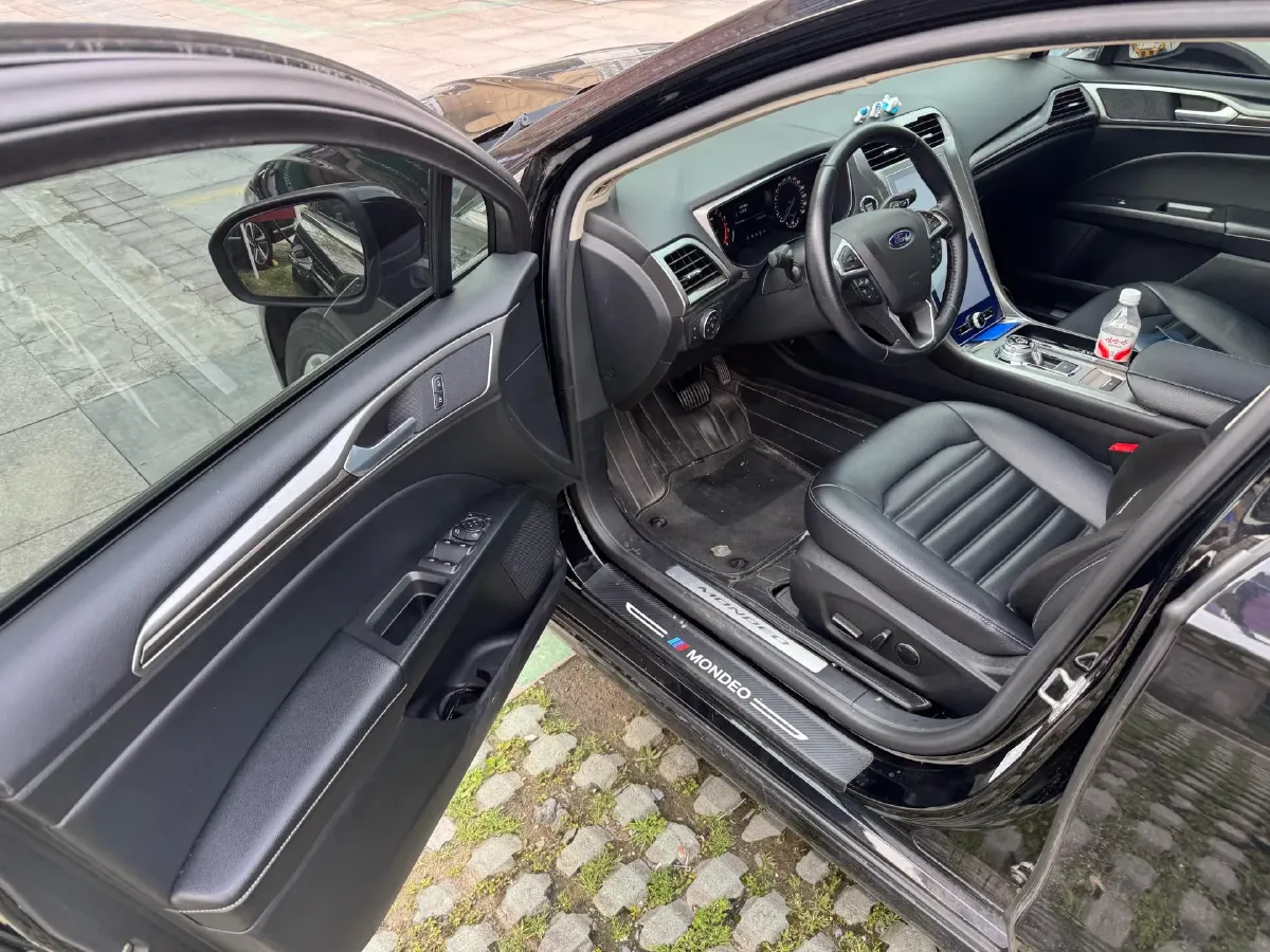 2020 Ford Mondeo 1.5T 182HP L4 6AT,autocango,china used car exporter,china ev exporter,chinese used car exporter,chinese used ev exporter