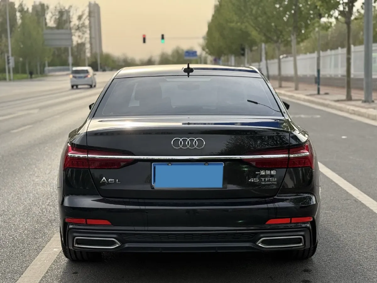 2021 Audi A6L 2.0T 224HP L4 7DCT,autocango,china used car exporter,china ev exporter,chinese used car exporter,chinese used ev exporter