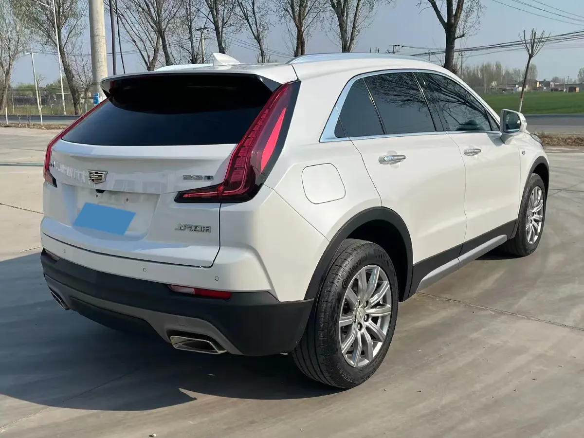 2022 Cadillac XT4 2.0T 237HP L4 9AT,autocango,china used car exporter,china ev exporter,chinese used car exporter,chinese used ev exporter