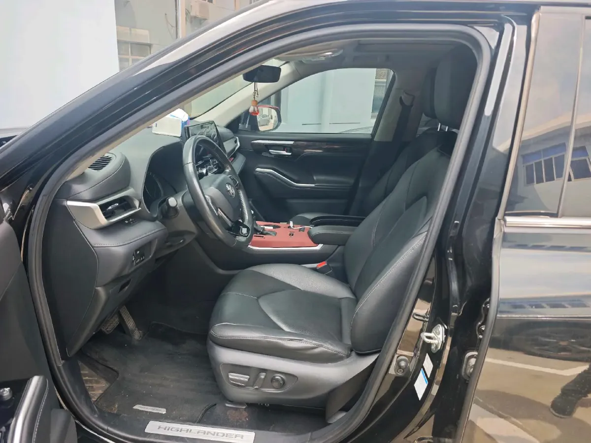 2022 Toyota Highlander 2.5L 192HP L4 E-CVT Hybrid,autocango,china used car exporter,china ev exporter,chinese used car exporter,chinese used ev exporter