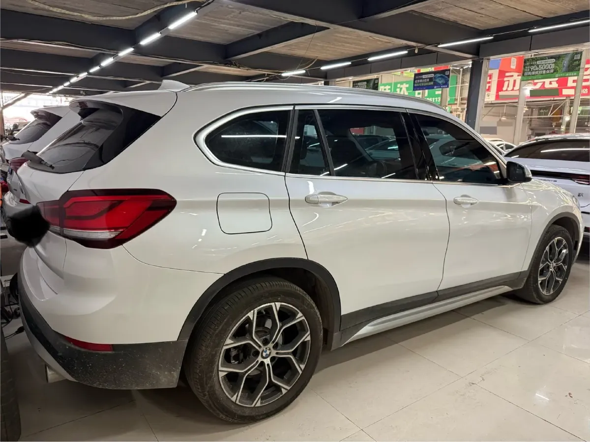 2022 BMW X1 1.5T 140HP L3 7DCT,autocango,china used car exporter,china ev exporter,chinese used car exporter,chinese used ev exporter