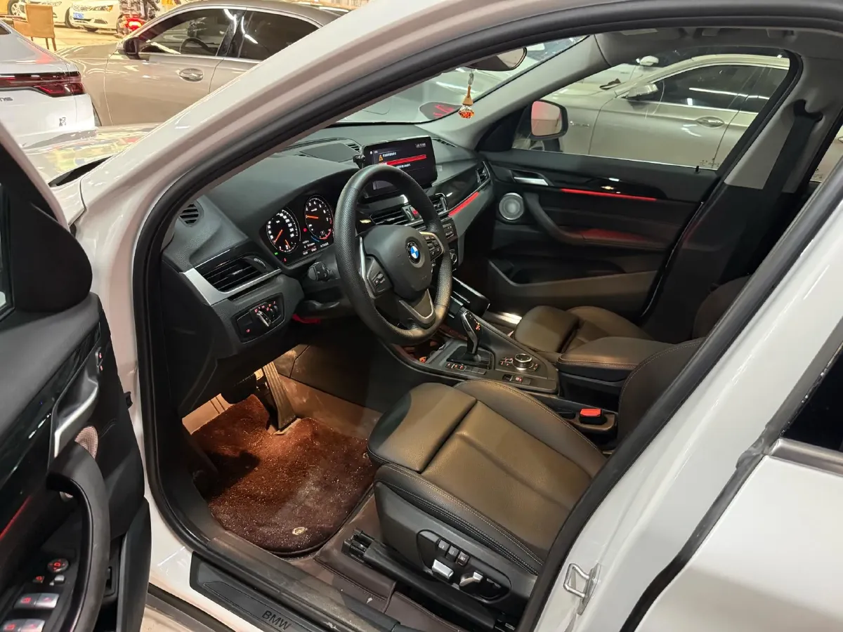 2022 BMW X1 1.5T 140HP L3 7DCT,autocango,china used car exporter,china ev exporter,chinese used car exporter,chinese used ev exporter