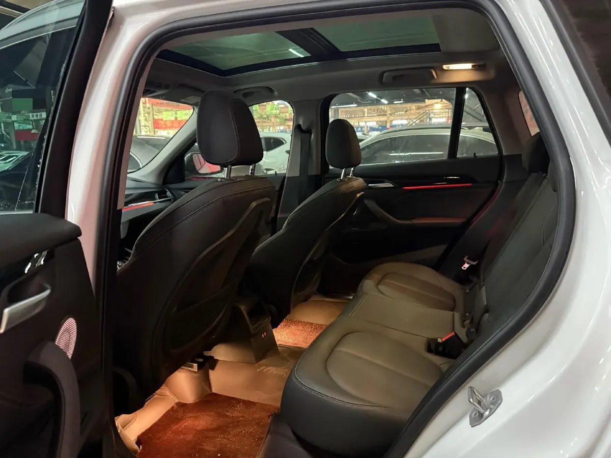 2022 BMW X1 1.5T 140HP L3 7DCT,autocango,china used car exporter,china ev exporter,chinese used car exporter,chinese used ev exporter