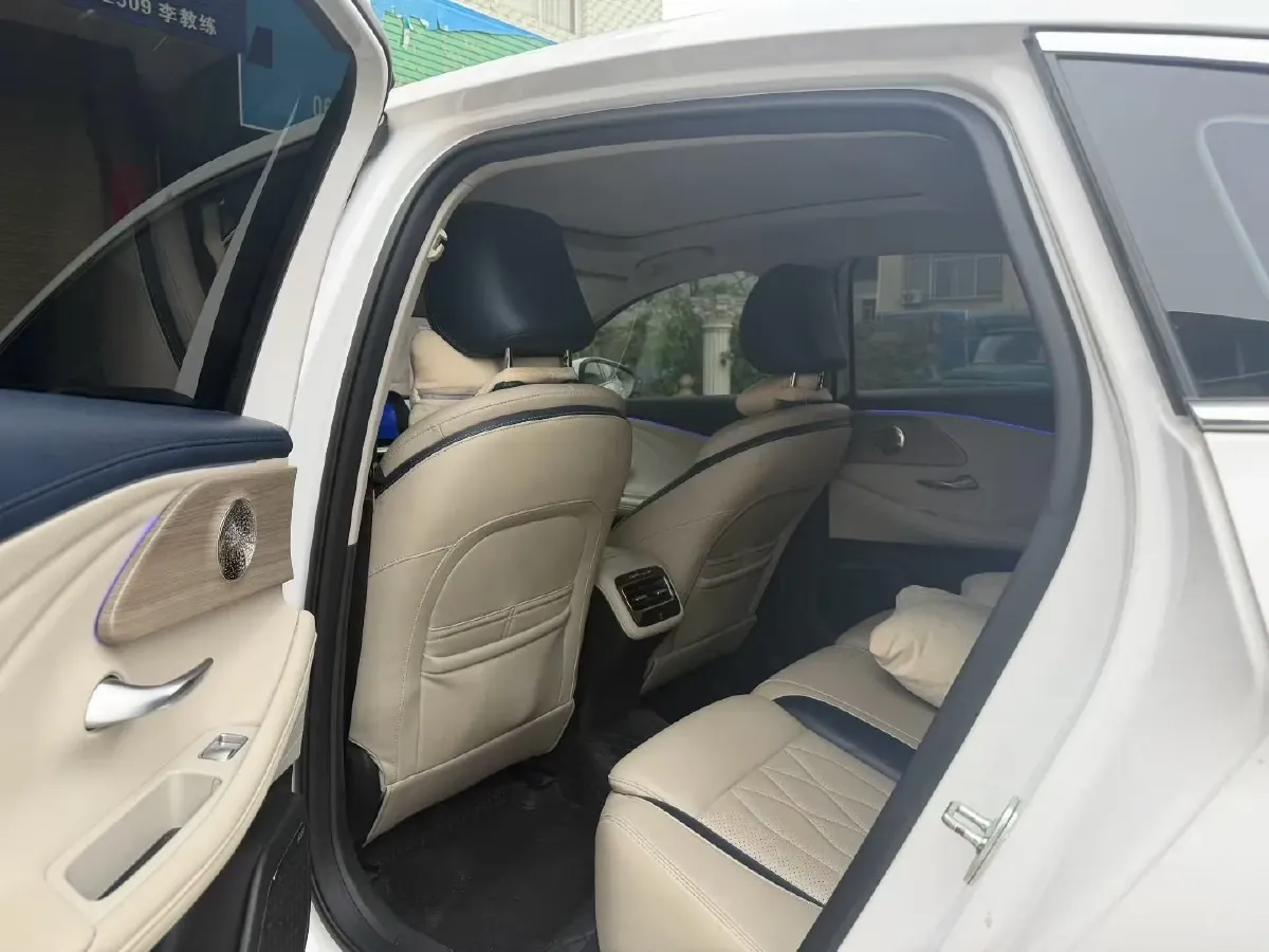 2022 Chery Arrizo 8 1.6T 197HP L4 7DCT,autocango,china used car exporter,china ev exporter,chinese used car exporter,chinese used ev exporter