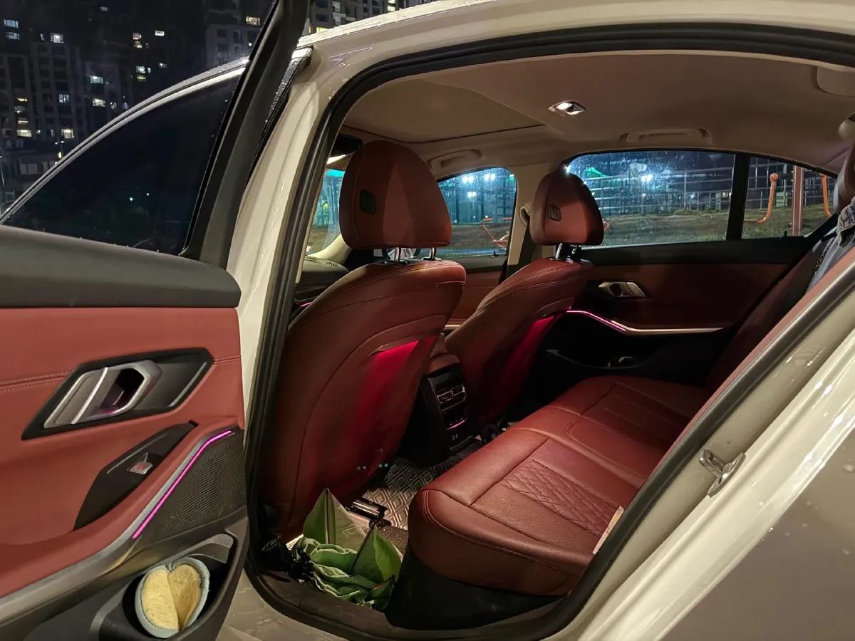 2023 BMW 3 Series 2.0T 184HP L4 8AT,autocango,china used car exporter,china ev exporter,chinese used car exporter,chinese used ev exporter