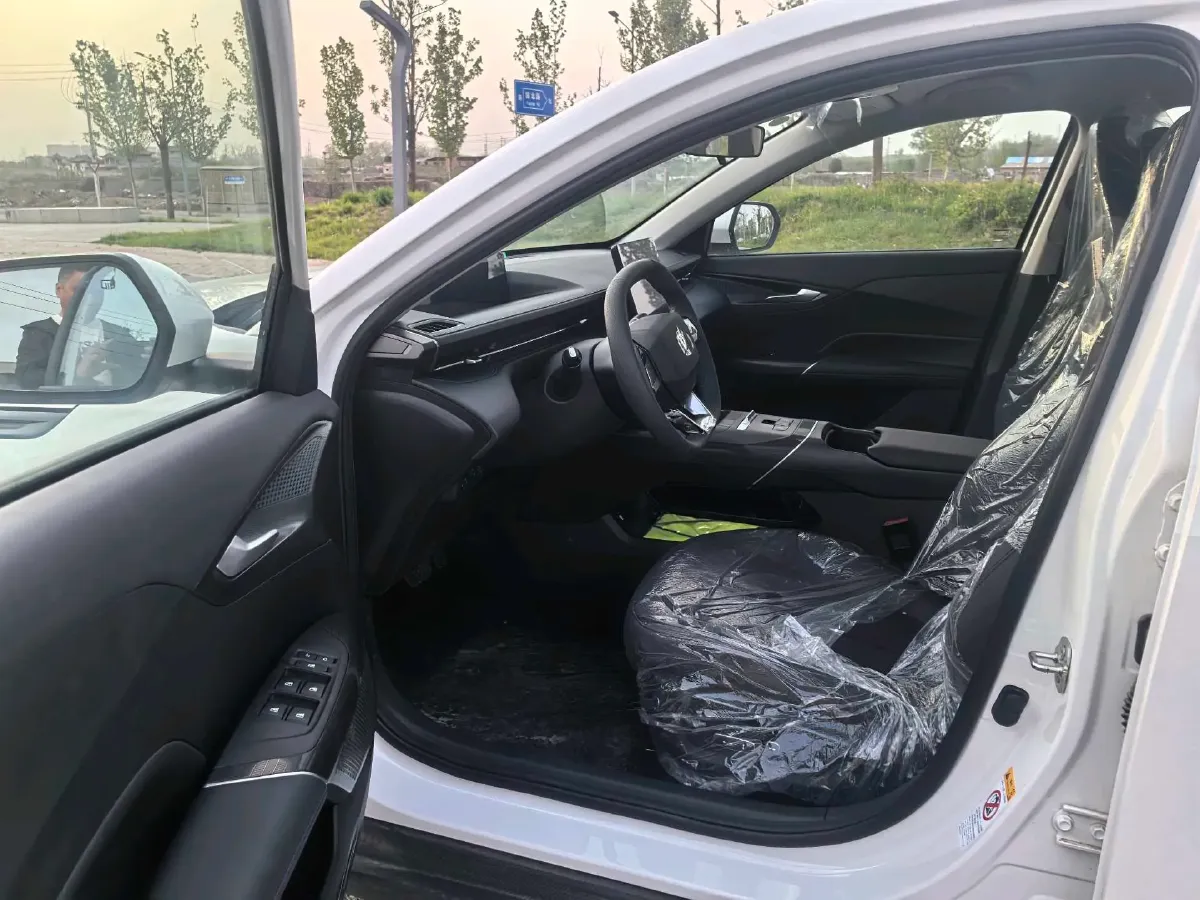 2025 ChangAn EadoPHEV 1.5L 98HP L4 E-CVT PHEV,autocango,china used car exporter,china ev exporter,chinese used car exporter,chinese used ev exporter