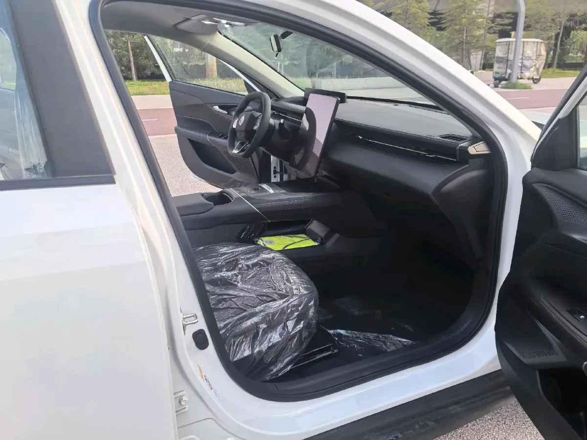 2025 ChangAn EadoPHEV 1.5L 98HP L4 E-CVT PHEV,autocango,china used car exporter,china ev exporter,chinese used car exporter,chinese used ev exporter