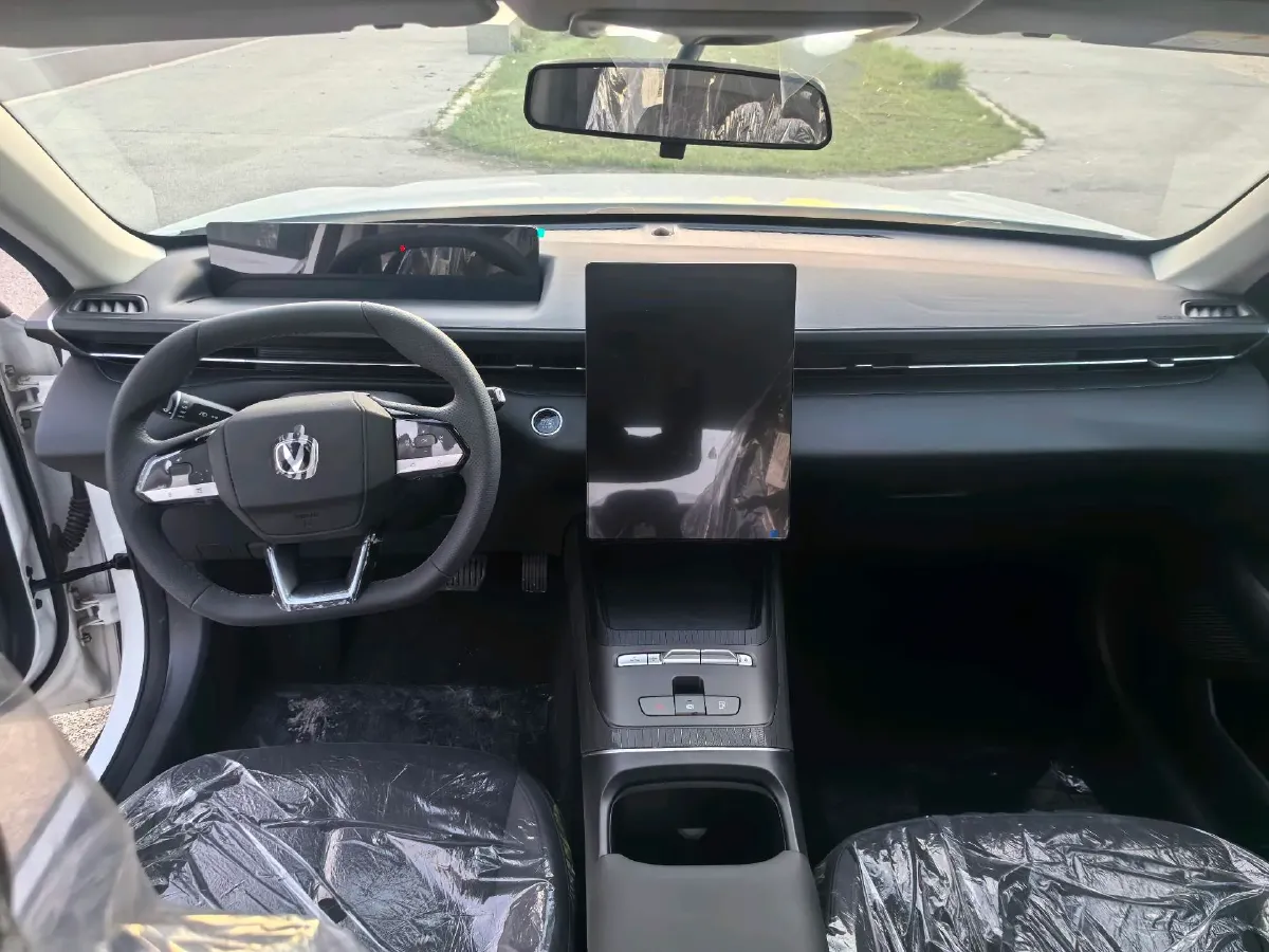 2025 ChangAn EadoPHEV 1.5L 98HP L4 E-CVT PHEV,autocango,china used car exporter,china ev exporter,chinese used car exporter,chinese used ev exporter