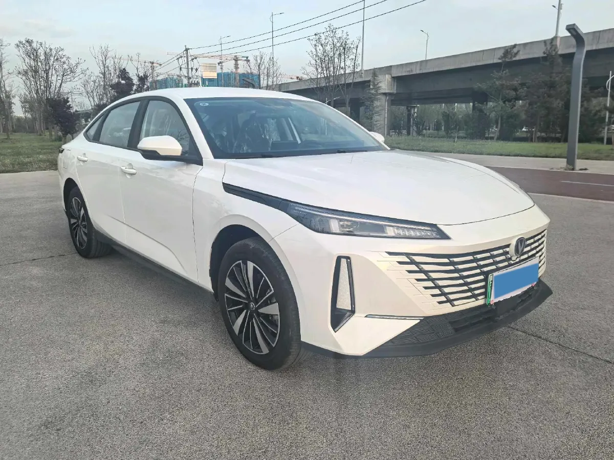 2025 ChangAn EadoPHEV 1.5L 98HP L4 E-CVT PHEV,autocango,china used car exporter,china ev exporter,chinese used car exporter,chinese used ev exporter