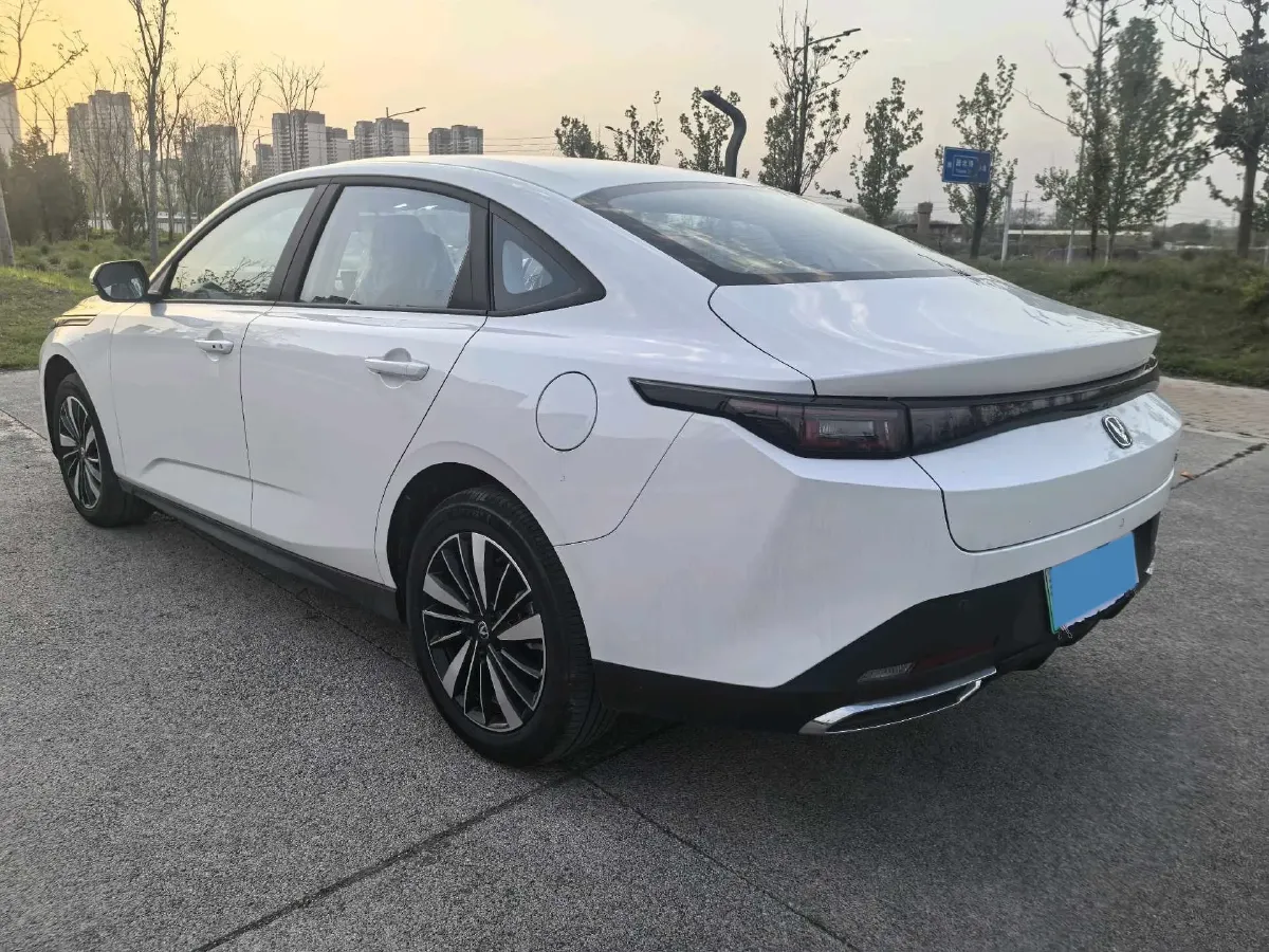 2025 ChangAn EadoPHEV 1.5L 98HP L4 E-CVT PHEV,autocango,china used car exporter,china ev exporter,chinese used car exporter,chinese used ev exporter