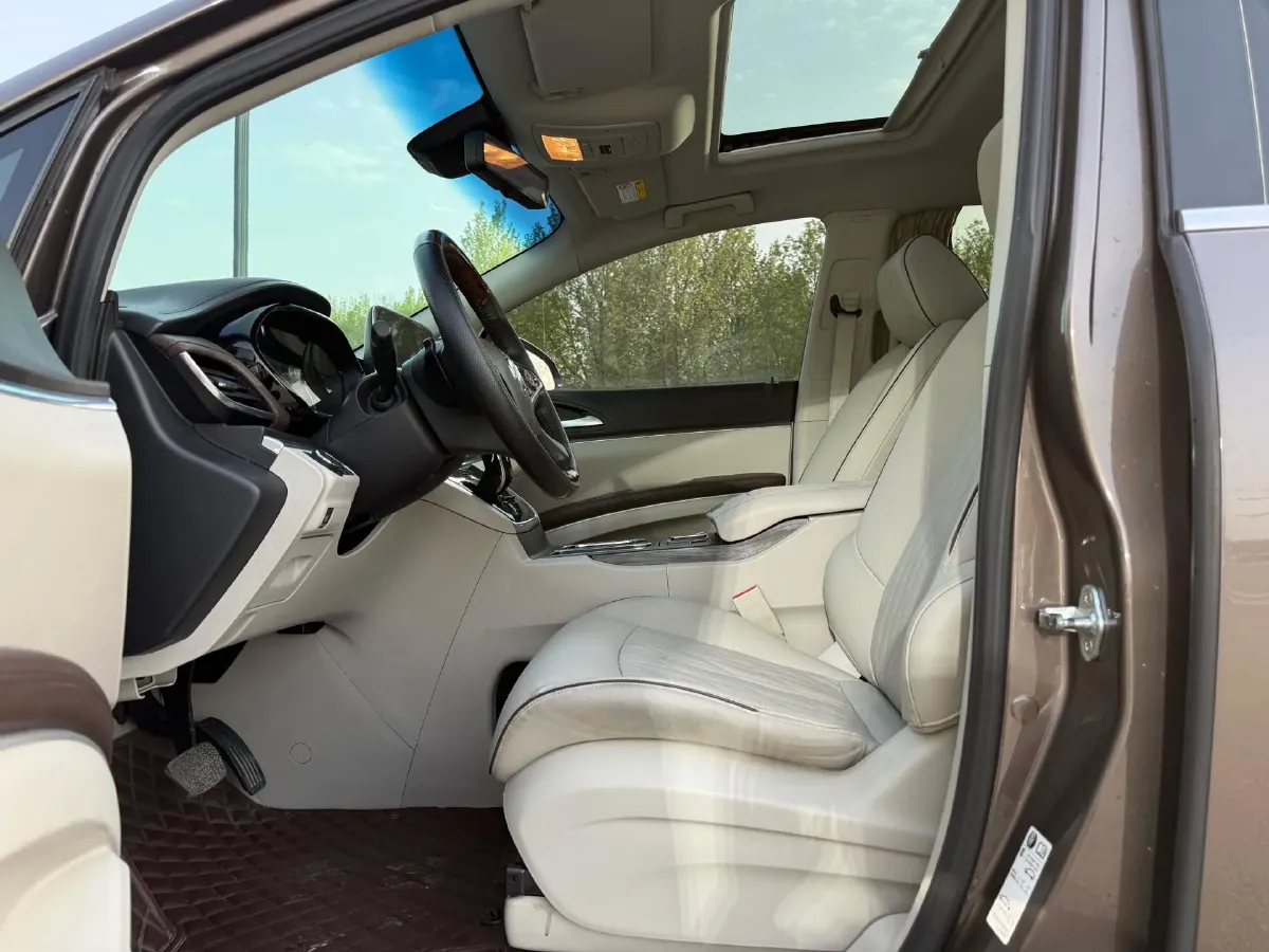 2021 Buick GL8 2.0T 237HP L4 9AT,autocango,china used car exporter,china ev exporter,chinese used car exporter,chinese used ev exporter