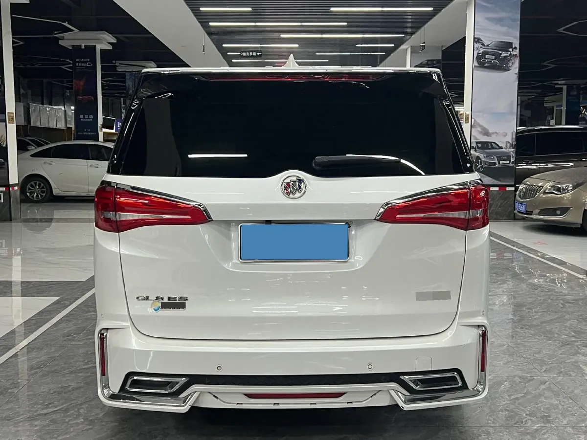 2018 Buick GL8 2.0T 260HP L4 6AT,autocango,china used car exporter,china ev exporter,chinese used car exporter,chinese used ev exporter