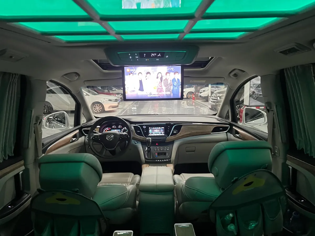 2018 Buick GL8 2.0T 260HP L4 6AT,autocango,china used car exporter,china ev exporter,chinese used car exporter,chinese used ev exporter