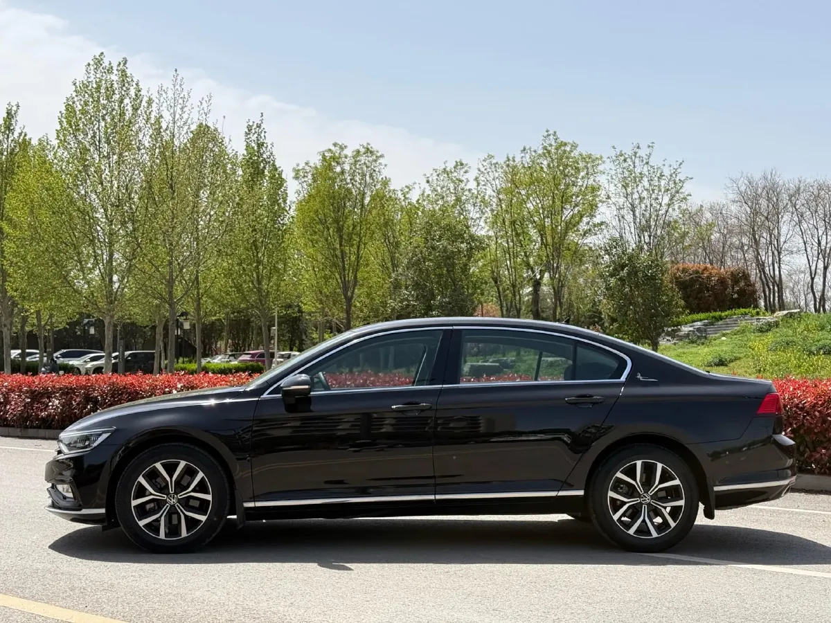 2020 Volkswagen Magotan 1.4T 150HP L4 7DCT,autocango,china used car exporter,china ev exporter,chinese used car exporter,chinese used ev exporter