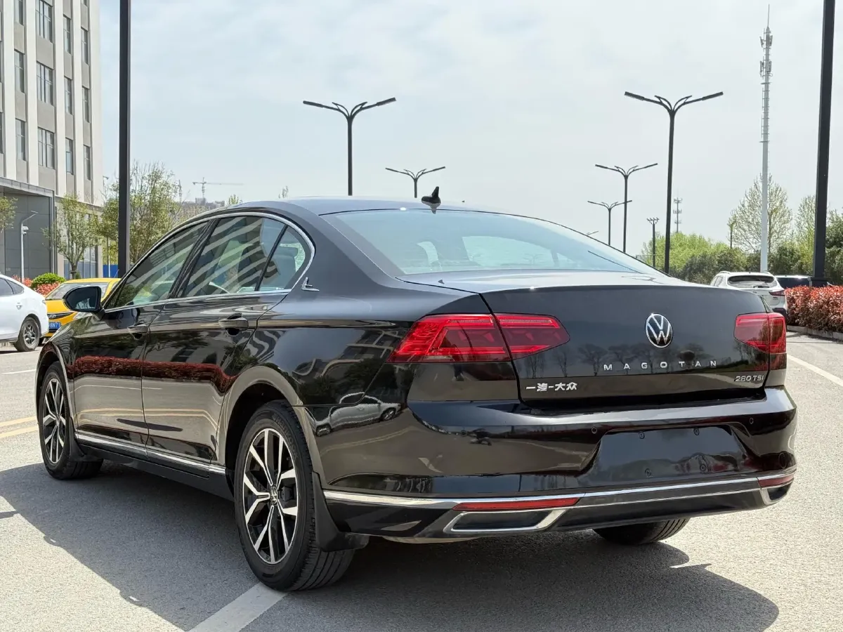 2020 Volkswagen Magotan 1.4T 150HP L4 7DCT,autocango,china used car exporter,china ev exporter,chinese used car exporter,chinese used ev exporter