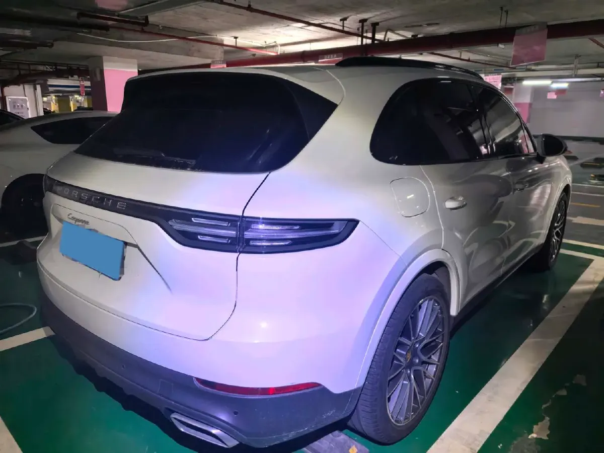 2022 Porsche Cayenne 3.0T 340HP V6 8AT,autocango,china used car exporter,china ev exporter,chinese used car exporter,chinese used ev exporter