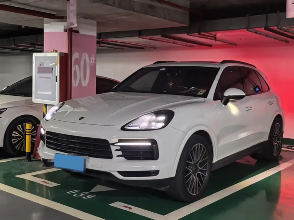 2022 Porsche Cayenne 3.0T 340HP V6 8AT,autocango,china used car exporter,china ev exporter,chinese used car exporter,chinese used ev exporter