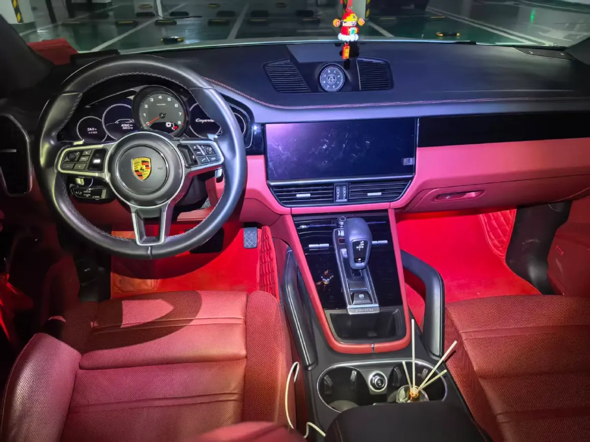 2022 Porsche Cayenne 3.0T 340HP V6 8AT,autocango,china used car exporter,china ev exporter,chinese used car exporter,chinese used ev exporter