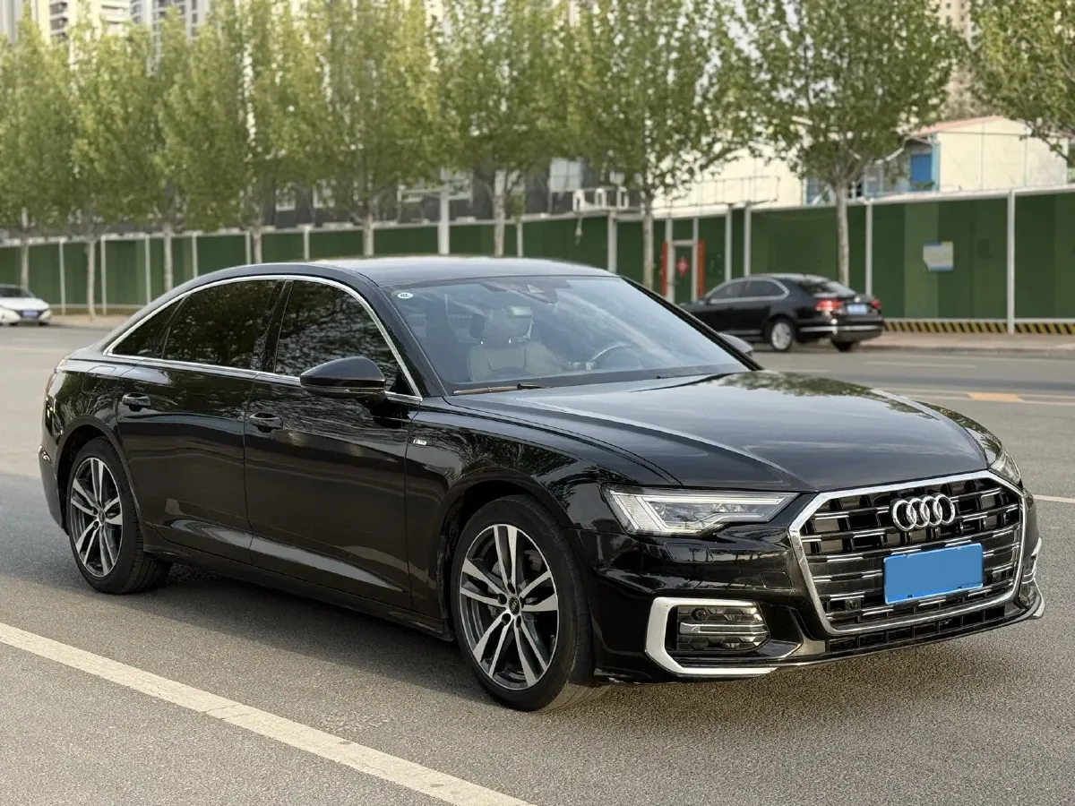 2023 Audi A6L 2.0T 190HP L4 7DCT,autocango,china used car exporter,china ev exporter,chinese used car exporter,chinese used ev exporter