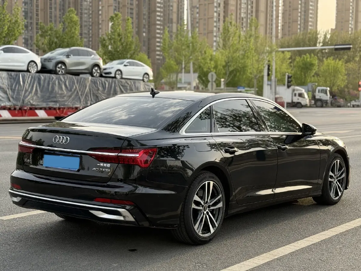 2023 Audi A6L 2.0T 190HP L4 7DCT,autocango,china used car exporter,china ev exporter,chinese used car exporter,chinese used ev exporter