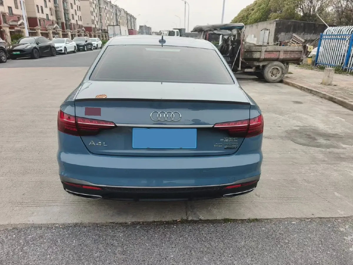 2022 Audi A4L 2.0T 190HP L4 7DCT,autocango,china used car exporter,china ev exporter,chinese used car exporter,chinese used ev exporter