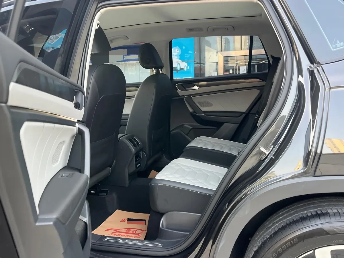 2023 Volkswagen Tayron 2.0T 186HP L4 7DCT,autocango,china used car exporter,china ev exporter,chinese used car exporter,chinese used ev exporter