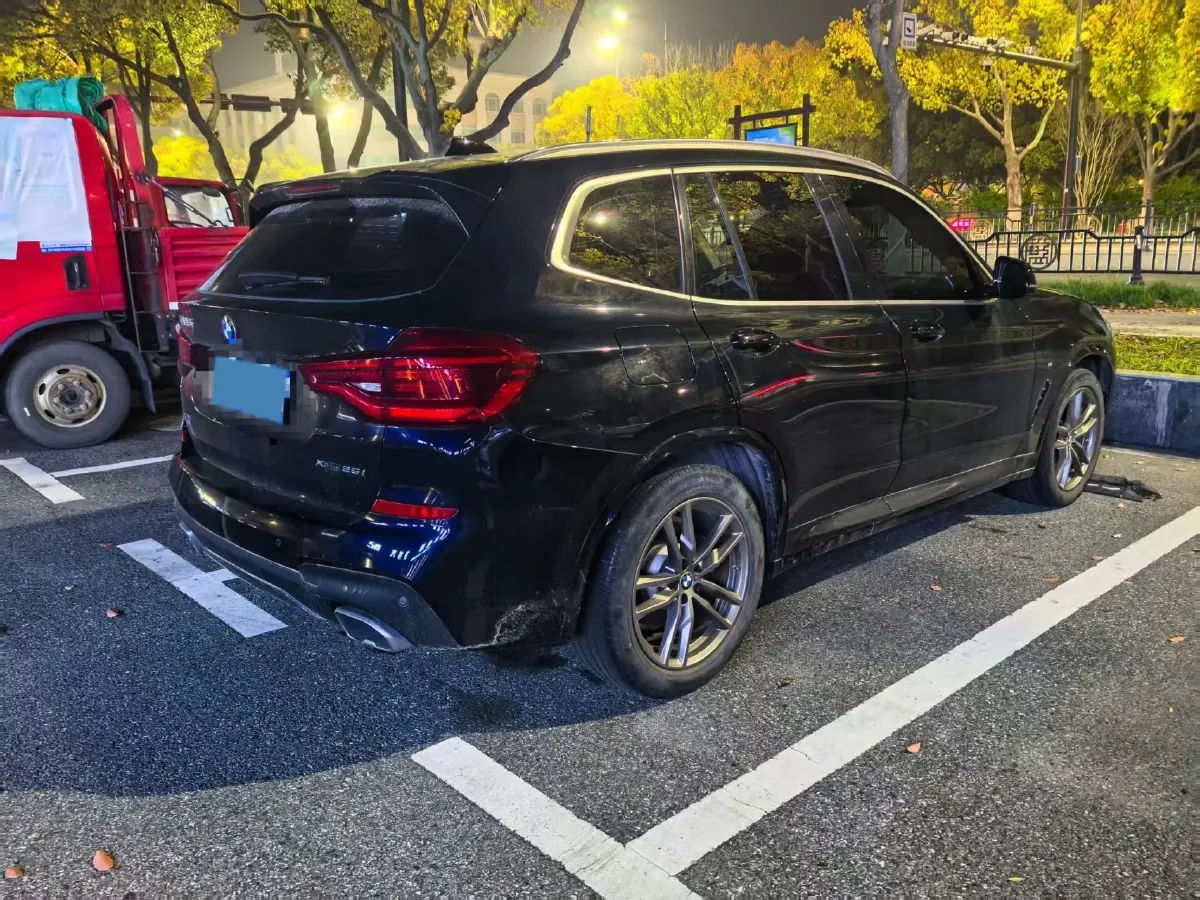 2021 BMW X3 2.0T 184HP L4 8AT,autocango,china used car exporter,china ev exporter,chinese used car exporter,chinese used ev exporter