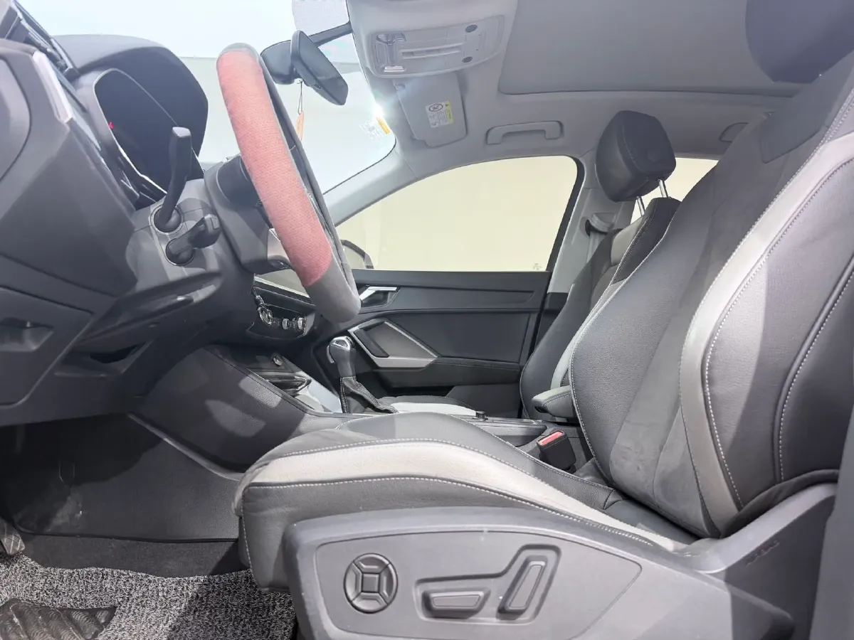 2021 Audi Q3 1.4T 150HP L4 7DCT,autocango,china used car exporter,china ev exporter,chinese used car exporter,chinese used ev exporter