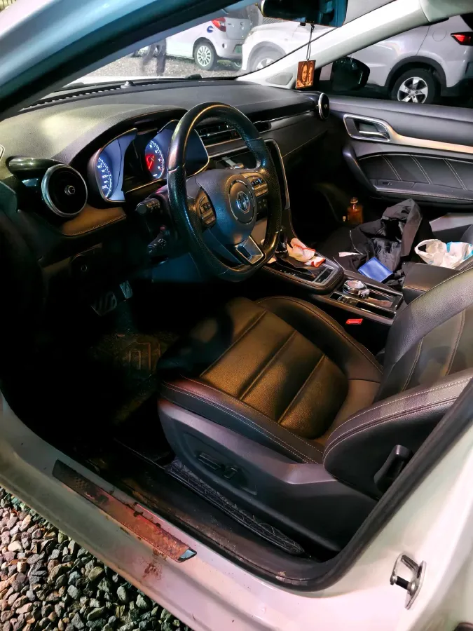 2019 MAXUS D60 1.5T 169HP L4 7DCT,autocango,china used car exporter,china ev exporter,chinese used car exporter,chinese used ev exporter