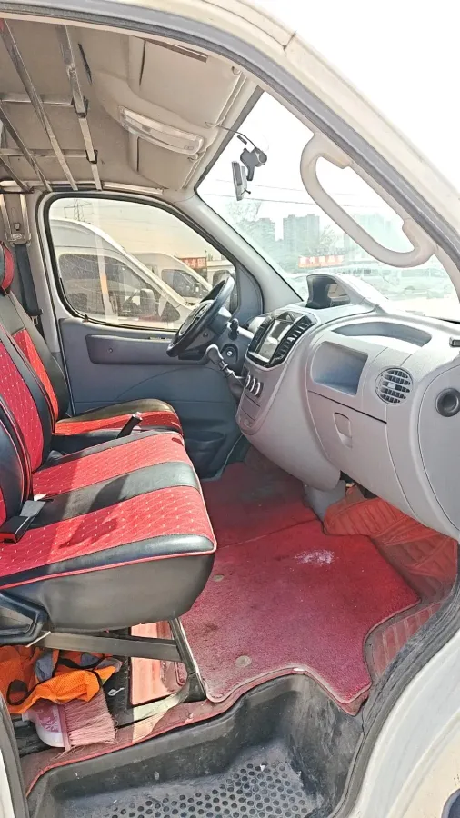 2019 MAXUS XinTu V80 2.0T 139HP L4 6MT,autocango,china used car exporter,china ev exporter,chinese used car exporter,chinese used ev exporter