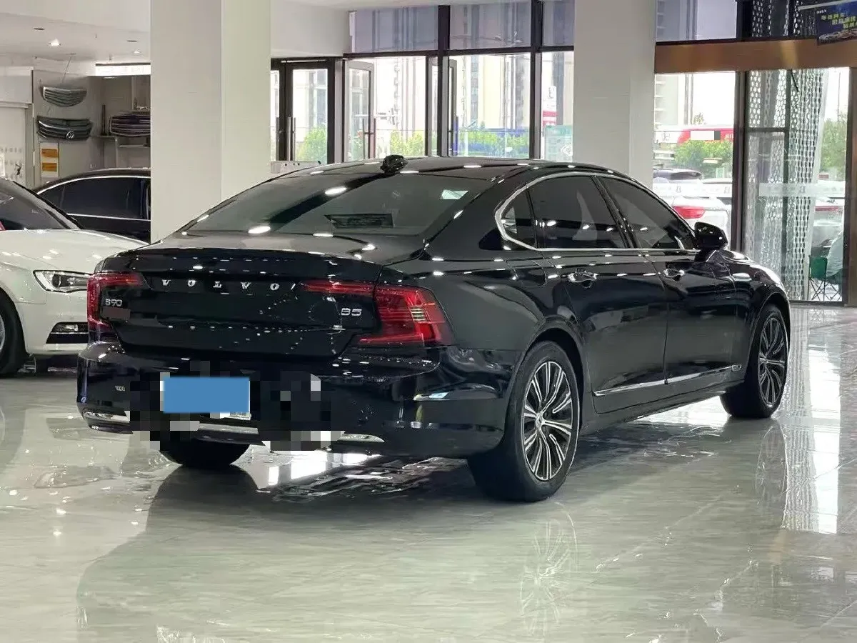 2022 Volvo S90 2.0T 250HP L4 8AT,autocango,china used car exporter,china ev exporter,chinese used car exporter,chinese used ev exporter