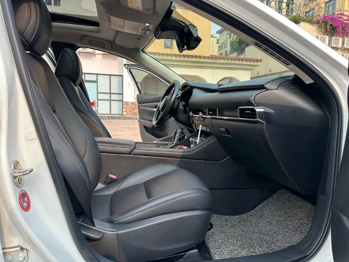 2021 Mazda 3 Axela 2.0L 158HP L4 6AT,autocango,china used car exporter,china ev exporter,chinese used car exporter,chinese used ev exporter