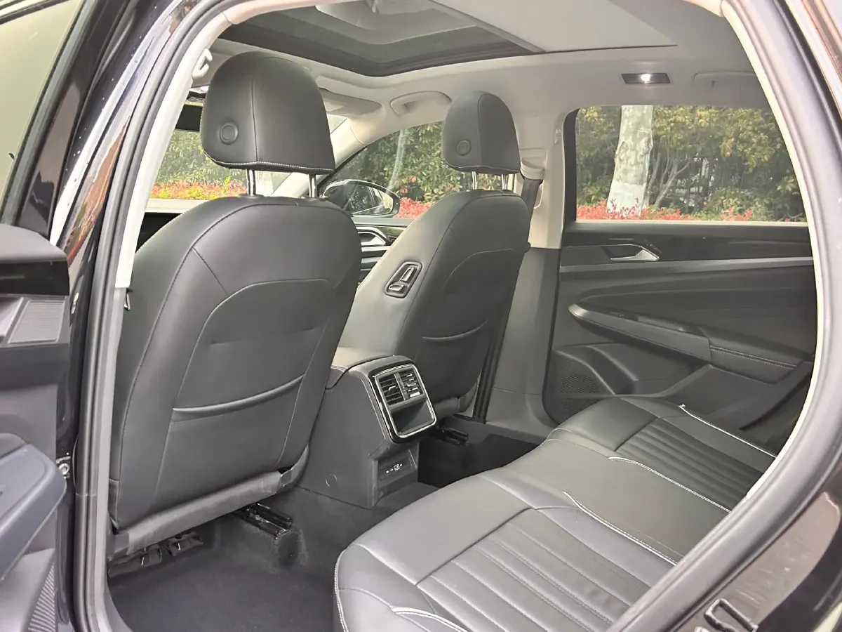 2022 Skoda Kodiak GT 2.0T 186HP L4 7DCT,autocango,china used car exporter,china ev exporter,chinese used car exporter,chinese used ev exporter