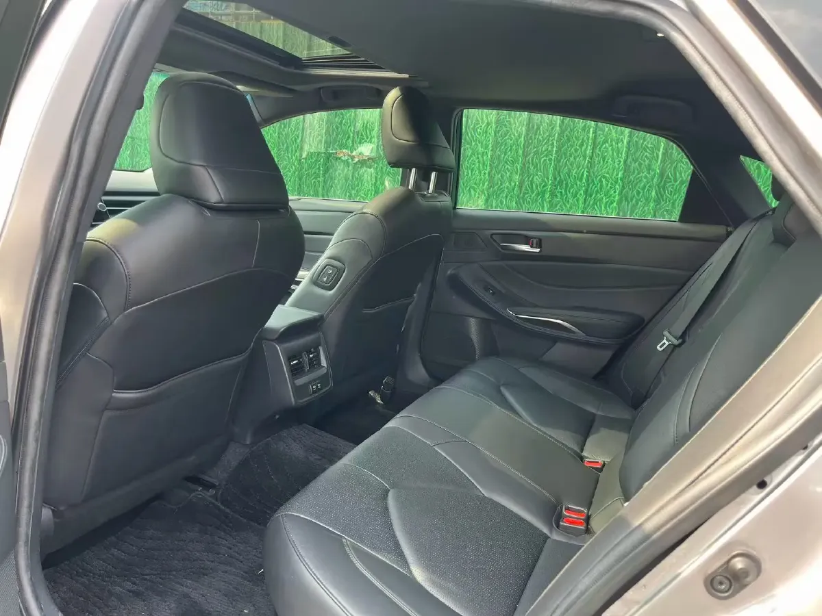 2019 Toyota Avalon 2.5L 178HP L4 E-CVT Hybrid,autocango,china used car exporter,china ev exporter,chinese used car exporter,chinese used ev exporter