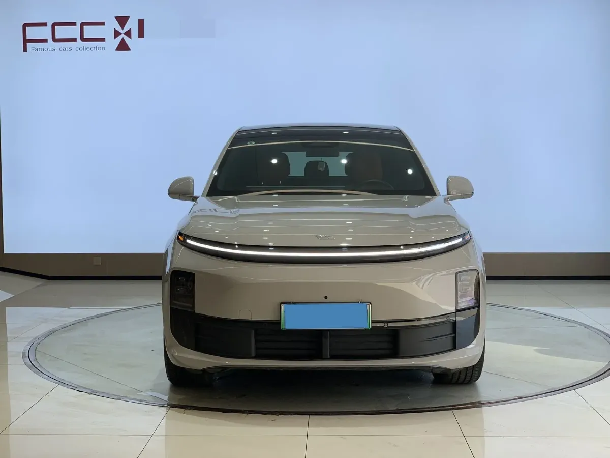 2025 Li L6 Range Extended 154HP L4 REEV,autocango,china used car exporter,china ev exporter,chinese used car exporter,chinese used ev exporter
