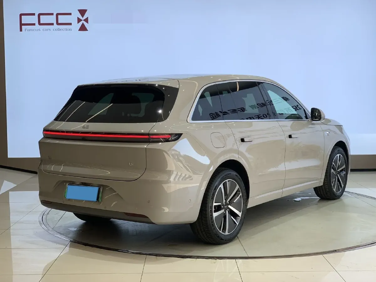 2025 Li L6 Range Extended 154HP L4 REEV,autocango,china used car exporter,china ev exporter,chinese used car exporter,chinese used ev exporter