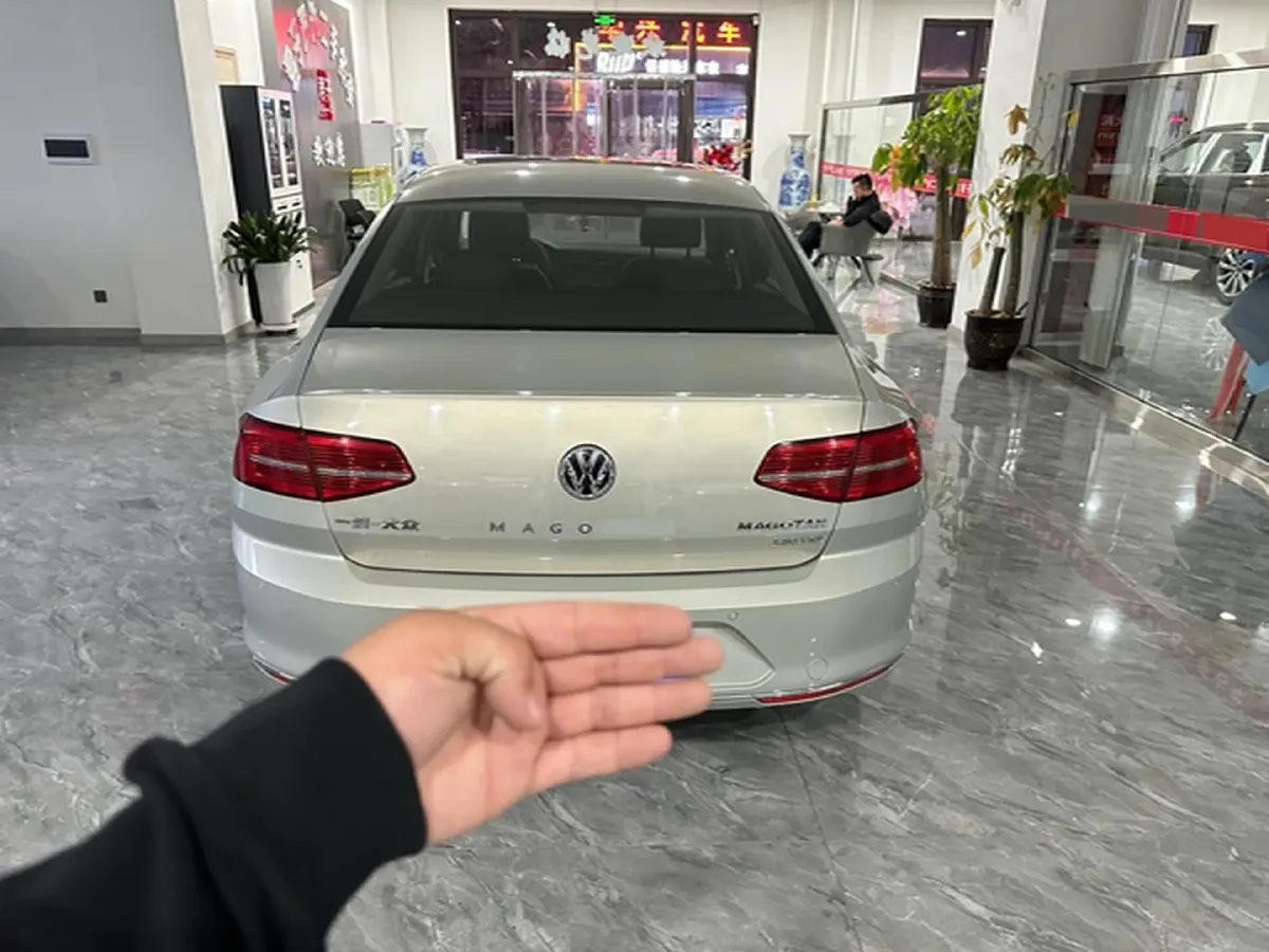 2018 Volkswagen Magotan 1.8T 180HP L4 7DCT,autocango,china used car exporter,china ev exporter,chinese used car exporter,chinese used ev exporter