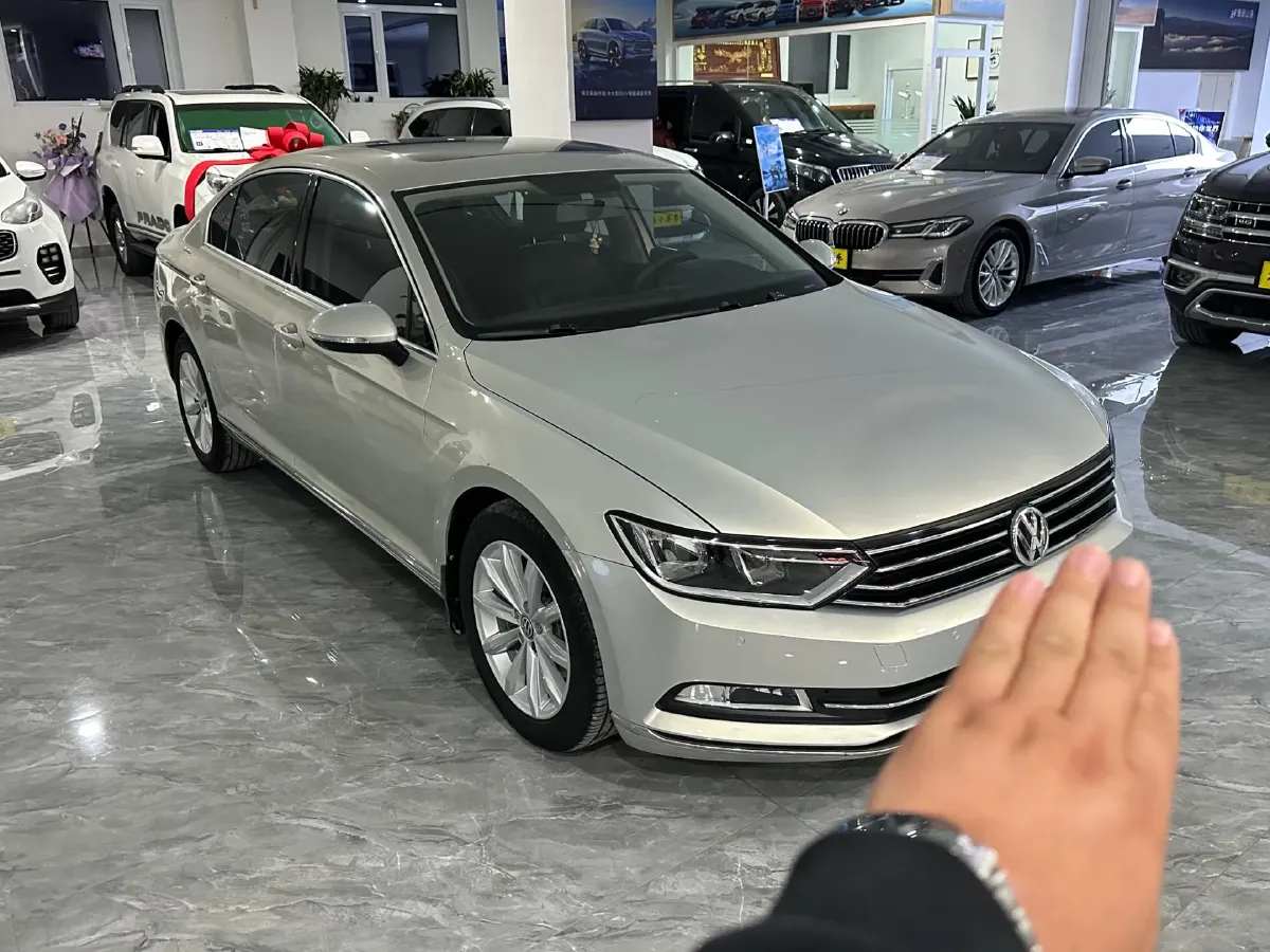 2018 Volkswagen Magotan 1.8T 180HP L4 7DCT,autocango,china used car exporter,china ev exporter,chinese used car exporter,chinese used ev exporter