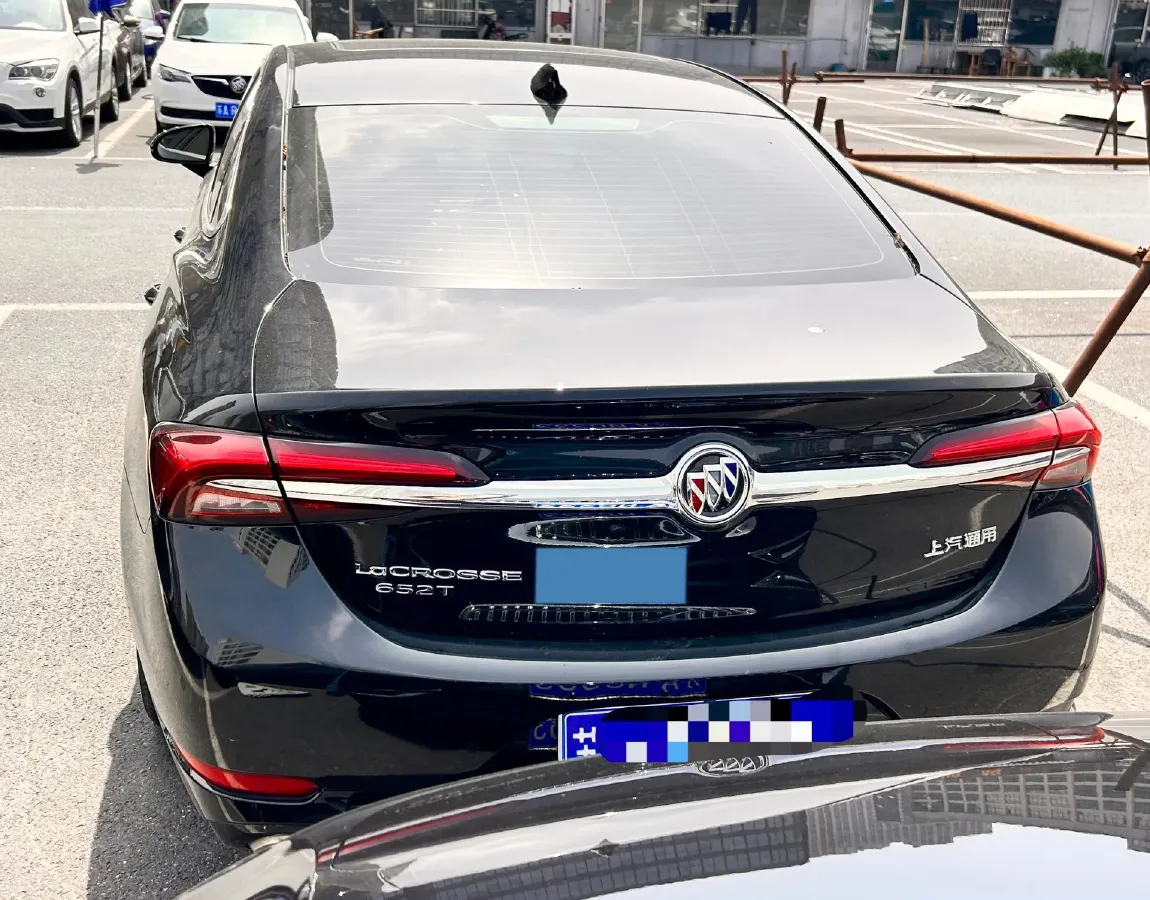 2021 Buick Larcosse 2.0T 237HP L4 9AT,autocango,china used car exporter,china ev exporter,chinese used car exporter,chinese used ev exporter