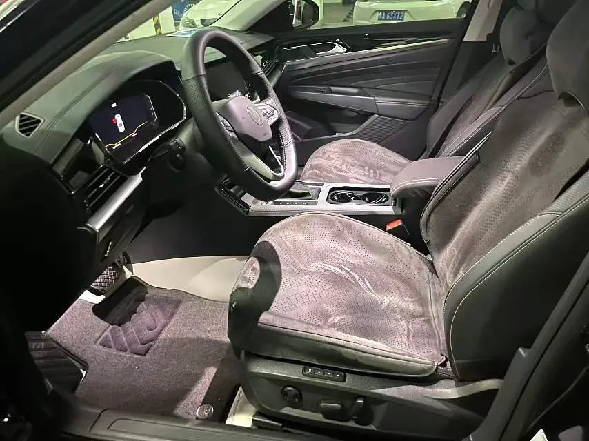 2025 Volkswagen Passat 2.0T 186HP L4 7DCT,autocango,china used car exporter,china ev exporter,chinese used car exporter,chinese used ev exporter