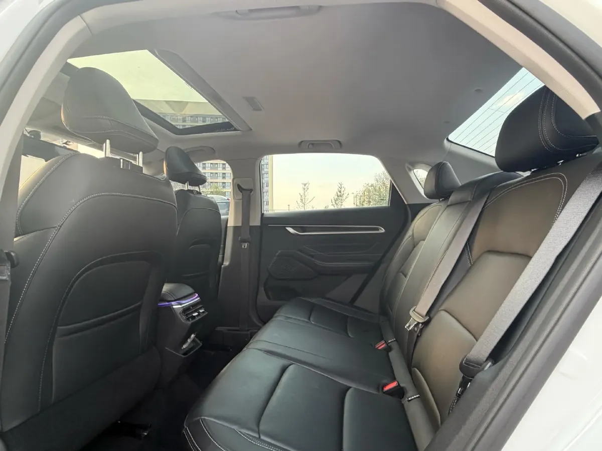 2025 Geely Emgrand 1.5L 127HP L4 CVT,autocango,china used car exporter,china ev exporter,chinese used car exporter,chinese used ev exporter