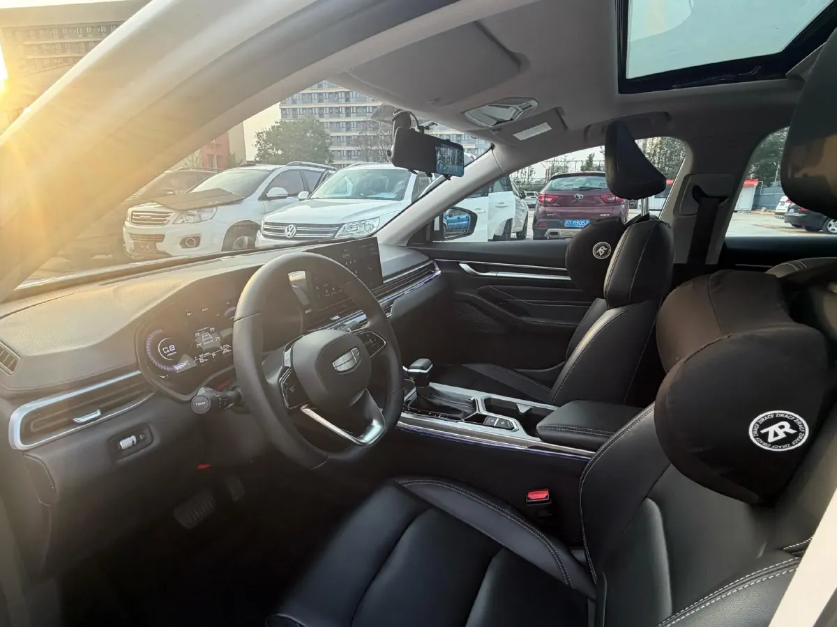 2025 Geely Emgrand 1.5L 127HP L4 CVT,autocango,china used car exporter,china ev exporter,chinese used car exporter,chinese used ev exporter