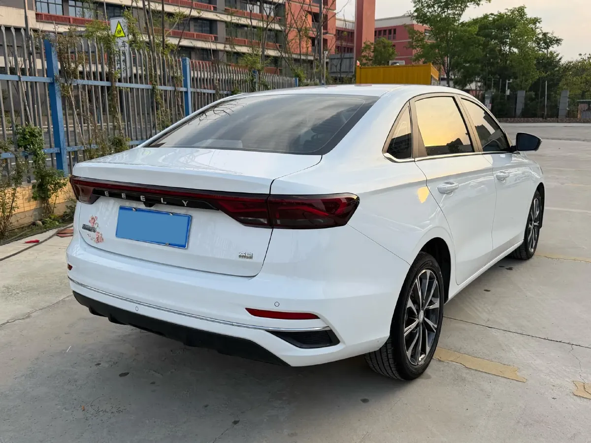 2025 Geely Emgrand 1.5L 127HP L4 CVT,autocango,china used car exporter,china ev exporter,chinese used car exporter,chinese used ev exporter