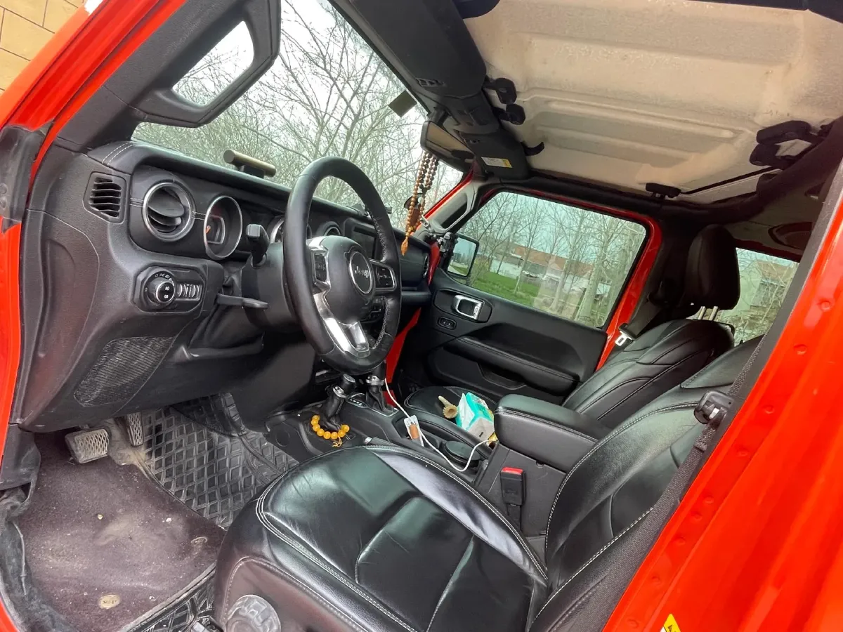 2019 Jeep Wrangler 2.0T 266HP L4 8AT,autocango,china used car exporter,china ev exporter,chinese used car exporter,chinese used ev exporter