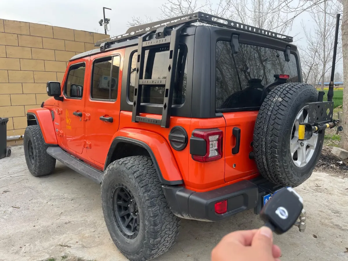 2019 Jeep Wrangler 2.0T 266HP L4 8AT,autocango,china used car exporter,china ev exporter,chinese used car exporter,chinese used ev exporter
